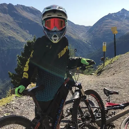 Oda ve Kahvaltı Sportpension Carinthia Sölden