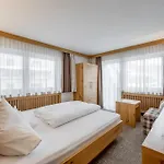 Sportpension Carinthia Bed & Breakfast 3*