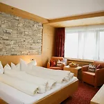 Sportpension Carinthia 3* זולדן