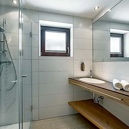 Bed & Breakfast Sportpension Carinthia 3*