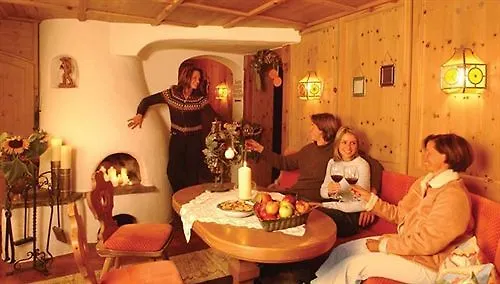 Bed & Breakfast Sportpension Carinthia Solden