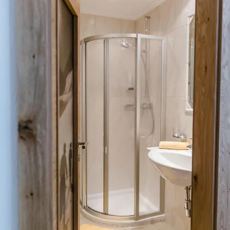 לינה וארוחת בוקר Sportpension Carinthia