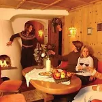 Bed & Breakfast Sportpension Carinthia Sölden